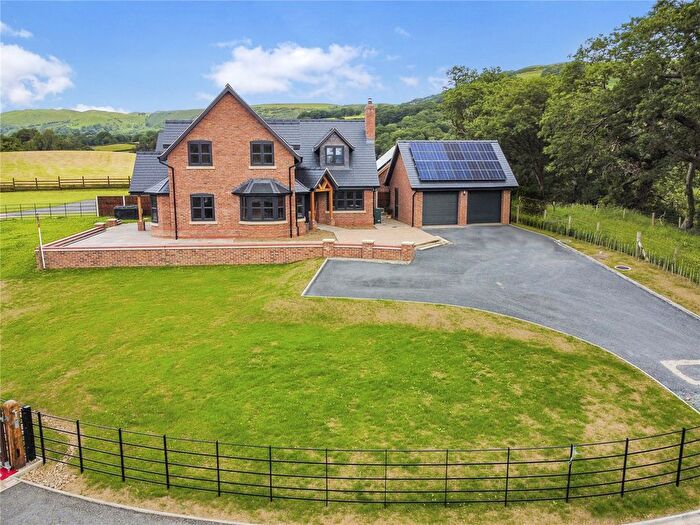 5 Bedroom Detached House For Sale In Pontdolgoch, Caersws, Powys, SY17
