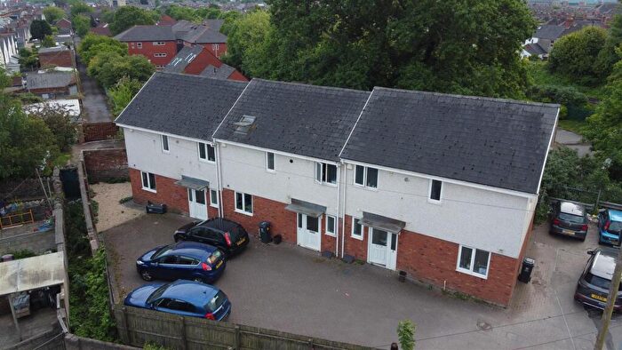 4 Bedroom Terraced House To Rent In Pen-Y-Wain Lane, Cardiff, CF24