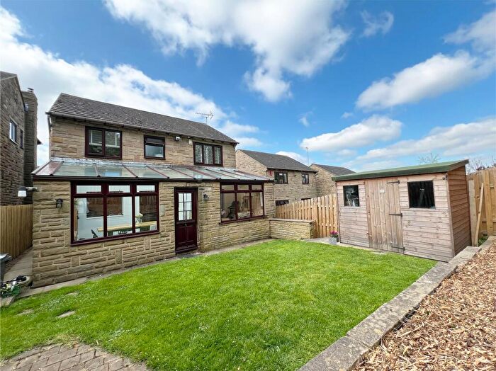 4 Bedroom Detached House For Sale In Epsom Way, Kirkheaton, HD5
