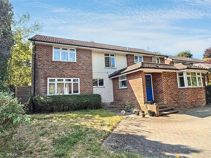 5 Bedroom Detached House For Sale In Priory Close, Dorking, RH4