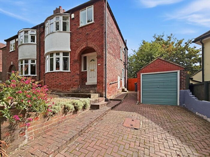 3 Bedroom Semi-Detached House To Rent In Roxholme Place, Leeds, LS7