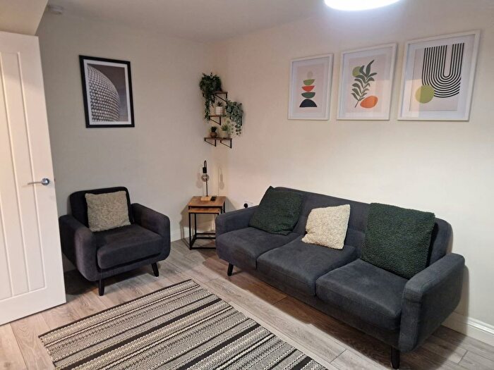 1 Bedroom Terraced House To Rent In Vicarage Close, Birmingham, B42