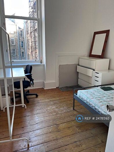 3 Bedroom Flat To Rent In Derby Street, Glasgow, G3