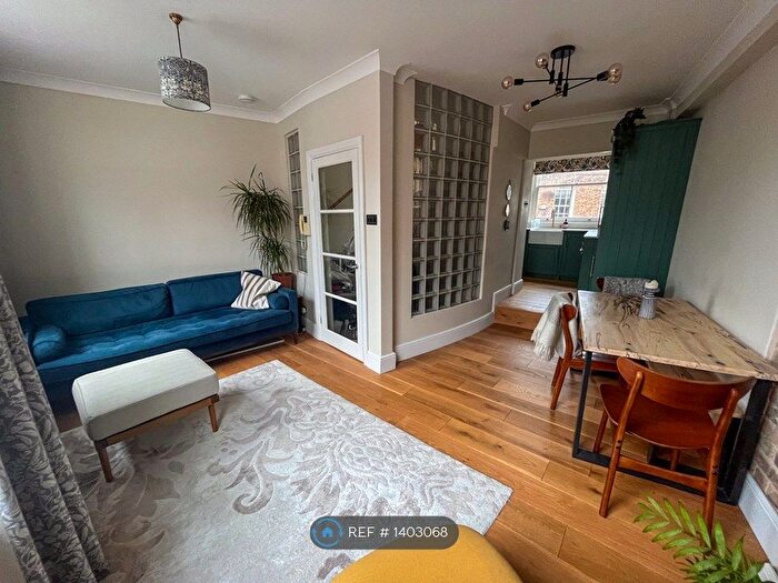 1 Bedroom Maisonette To Rent In St. John Street, London, EC1V