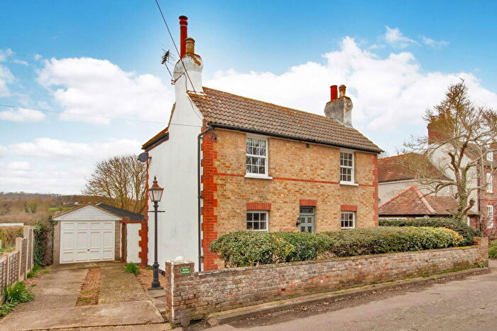 3 Bedroom Detached House For Sale In The Street, Horton Kirby, Kent, DA4
