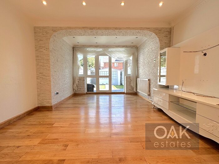 4 Bedroom Terraced House To Rent In Ching Way, London, E4