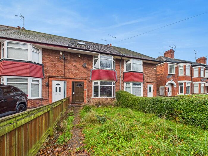 3 Bedroom Terraced House For Sale In Cranbrook Avenue, Hull, HU6