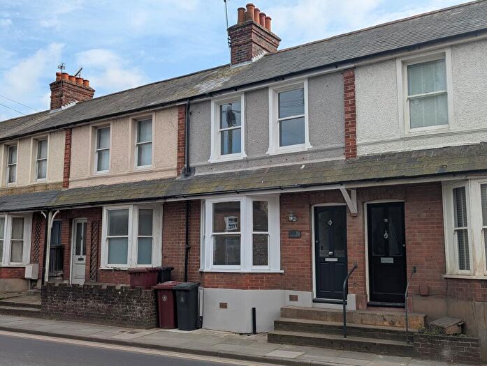 2 Bedroom House To Rent In Chichester, PO19