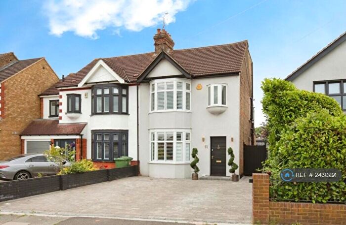 4 Bedroom Semi-Detached House To Rent In Pettits Lane, Romford, RM1