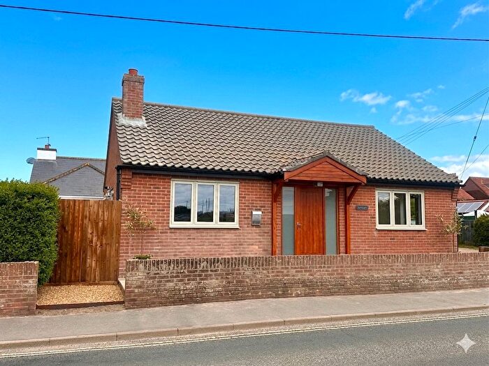 3 Bedroom Bungalow For Sale In Coast Road, Bacton, Norwich, Norfolk, NR12