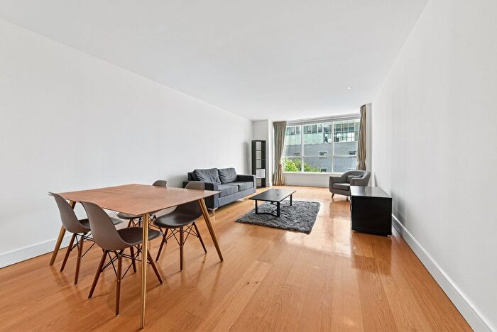 2 Bedroom Flat To Rent In Belgrave Court, Westferry Circus, London, E14