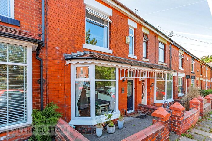 3 Bedroom Terraced House For Sale In Moreton Street, Chadderton, Oldham, OL9