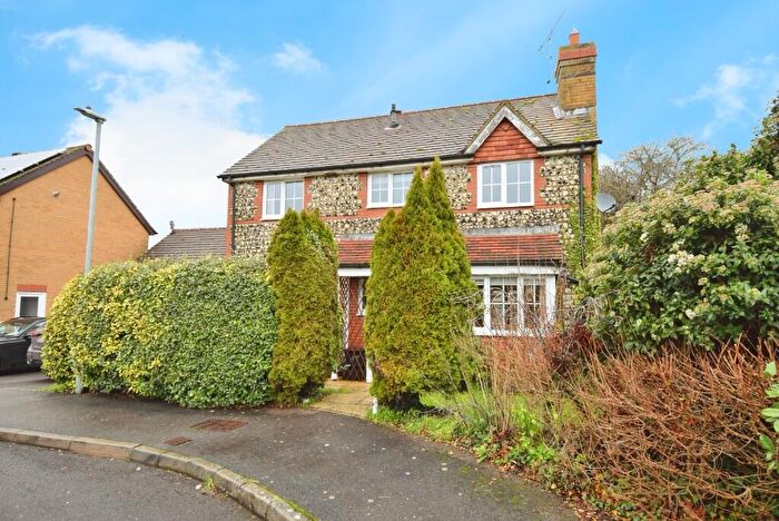 3 Bedroom Detached House For Sale In Simmance Way, Amesbury, SP4