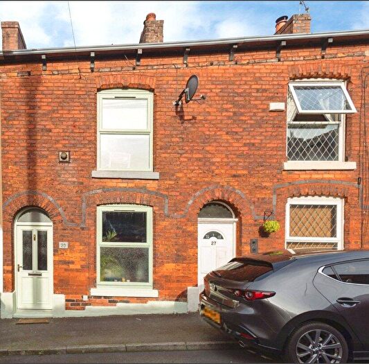 2 Bedroom Terraced House For Sale In Elgin Street, Stalybridge, Cheshire, SK15