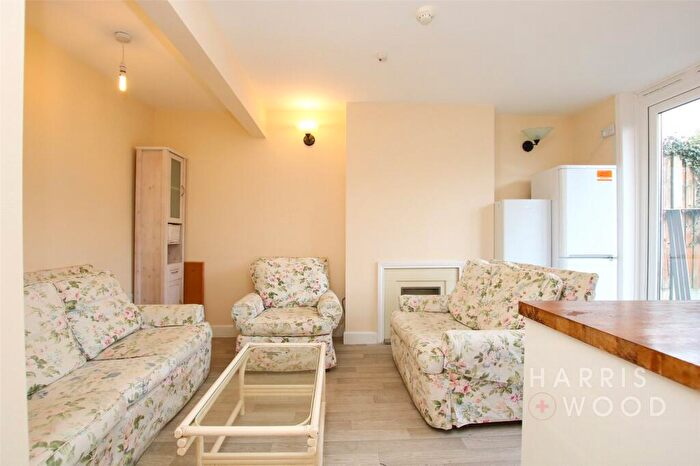 1 Bedroom Semi-Detached House To Rent In St. Andrews Avenue, Colchester, Essex, CO4