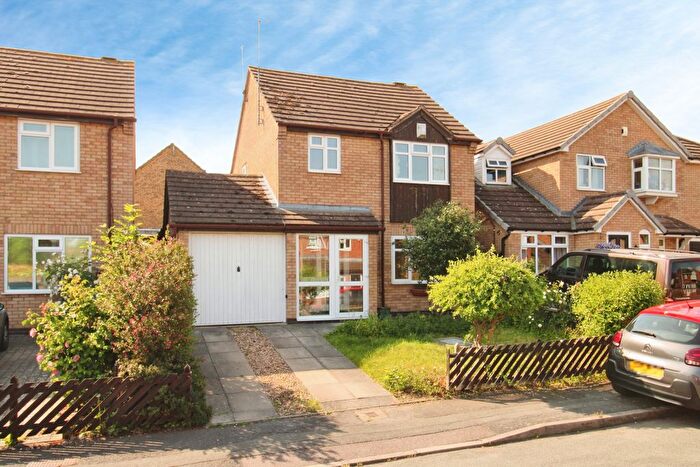 3 Bedroom Property To Rent In Ashurst Close, Wigston, LE18
