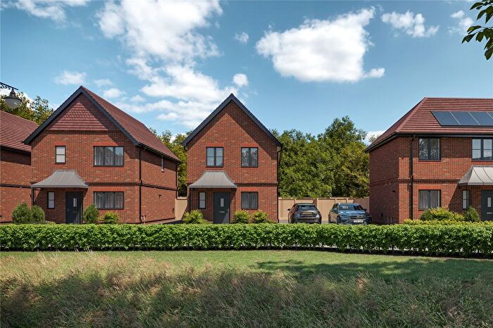 3 Bedroom Detached House For Sale In Bakeham Lane, Englefield Green, Egham, TW20