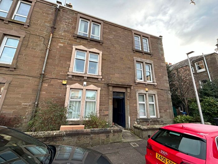1 Bedroom Studio To Rent In Manor Place, Broughty Ferry, Dundee, DD5