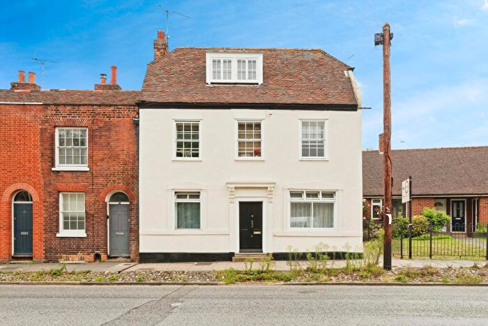 1 Bedroom Flat For Sale In Broad Street, Canterbury, Kent, CT1