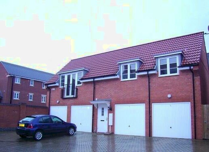 2 Bedroom Flat To Rent In Muirfield Close, Doddington Park, Lincoln, LN6