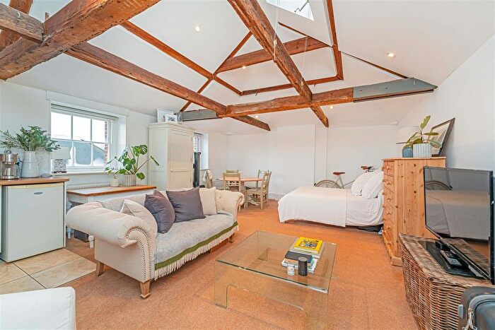 Studio To Rent In Neville House, Twickenham, TW1