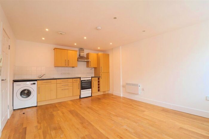 1 Bedroom Flat To Rent In New Street, Braintree, CM7