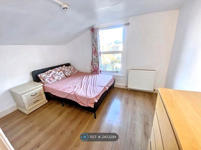 1 Bedroom Flat To Rent In Melbourne Grove, London, SE22