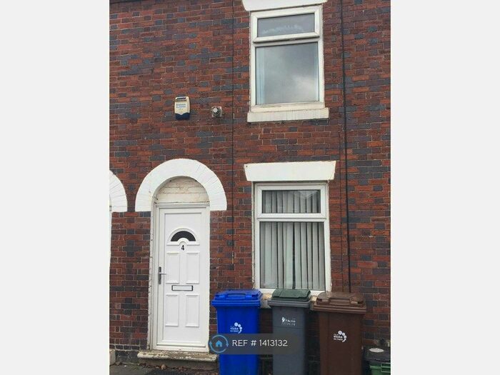 3 Bedroom Terraced House To Rent In Vicarage Lane, Stoke On Trent, ST4
