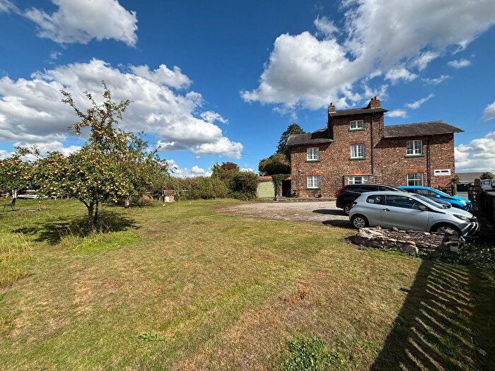 4 Bedroom Detached House For Sale In Station Road, Thirsk, YO7
