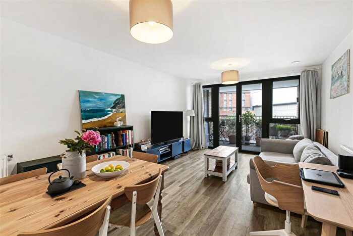 1 Bedroom Apartment For Sale In High Street, Sutton, SM1