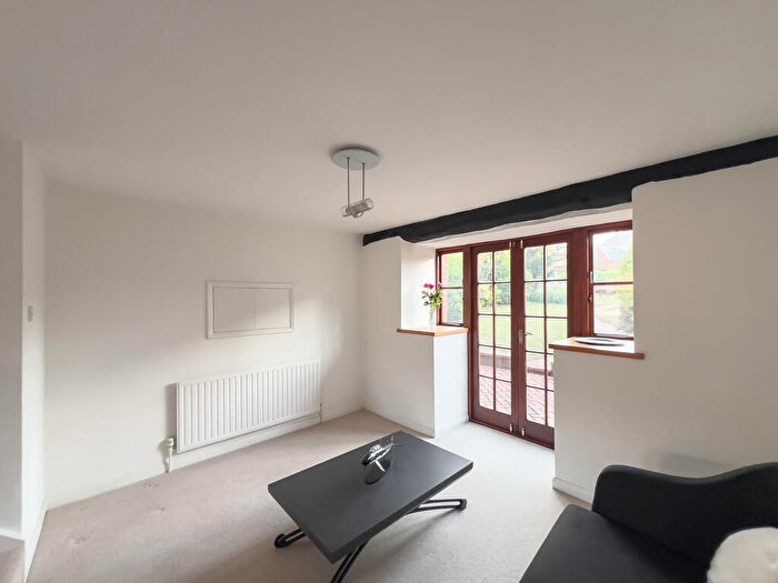 3 Bedroom Barn Conversion For Sale In Matford Mews, Exeter, EX2