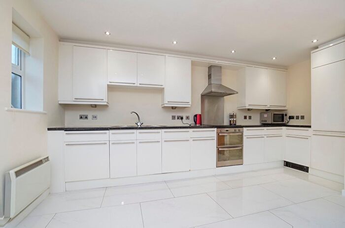 2 Bedroom Property To Rent In Grange House, York, YO30
