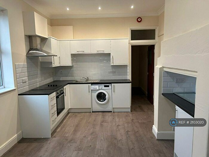 1 Bedroom Flat To Rent In Studley Manor, Trowbridge, BA14