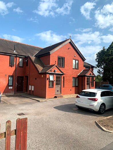 2 Bedroom Flat To Rent In Lodge Court, High Road, Leavesden, Watford, Hertfordshire, WD25