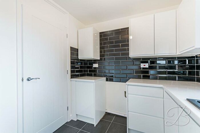2 Bedroom Bungalow For Sale In Lynd Close, Selston, Nottingham, NG16
