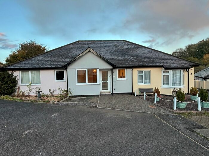 2 Bedroom Terraced Bungalow To Rent In Rangers Close, Buckfastleigh, TQ11