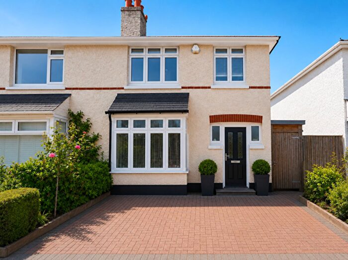 3 Bedroom Semi Detached House For Sale In Cameron Road, Christchurch, BH23