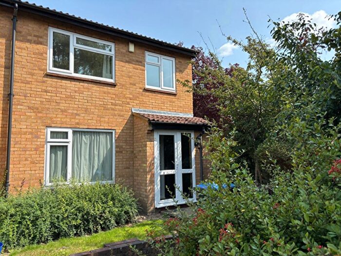 4 Bedroom End Of Terrace House For Sale In Notley End, Englefield Green, Egham, Surrey, TW20