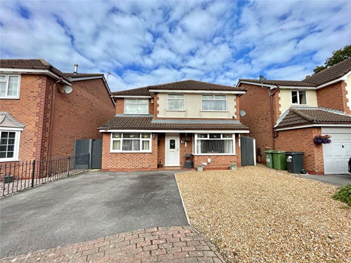 4 Bedroom Detached House For Sale In Dorchester Park, Runcorn, Cheshire, WA7