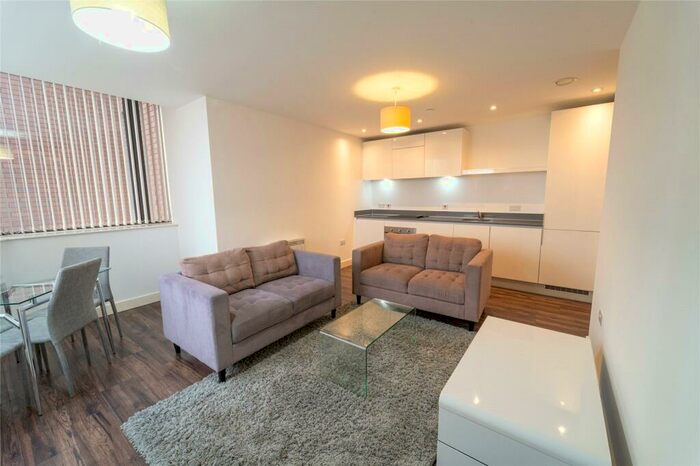 2 Bedroom Apartment To Rent In Broadway Residences, Broad Street, Birmingham, West Midlands, B15
