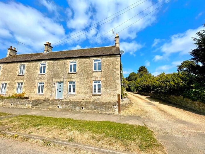 6 Bedroom Semi-Detached House For Sale In Stamford Road, Easton On The Hill, Stamford, PE9