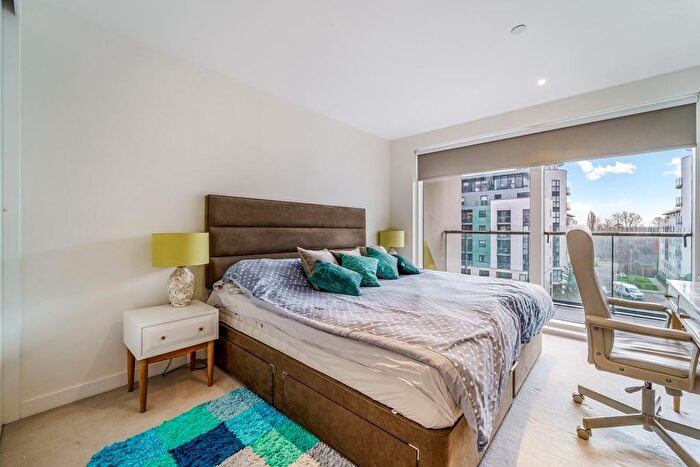 1 Bedroom Flat For Sale In Hyperion Tower, Brentford, TW8
