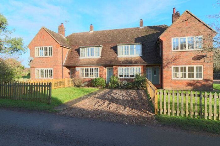 3 Bedroom Terraced House For Sale In Park Gate, Elham, CT4