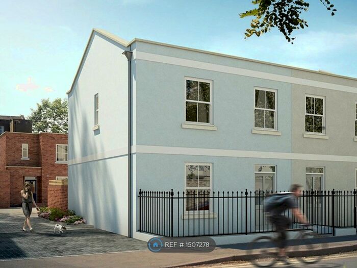 2 Bedroom Semi-Detached House To Rent In Hewlett Mews, Cheltenham, GL52