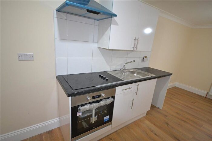 Studio To Rent In Stag Lane, London, NW9