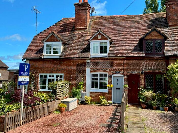 2 Bedroom Cottage For Sale In Common Lane, Binfield Heath, Henley-on-Thames, RG9