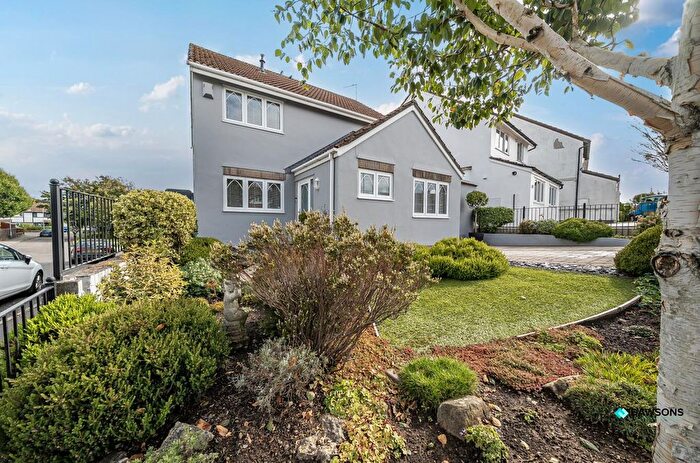 4 Bedroom Detached House For Sale In Highmead Avenue, Newton, Swansea, SA3