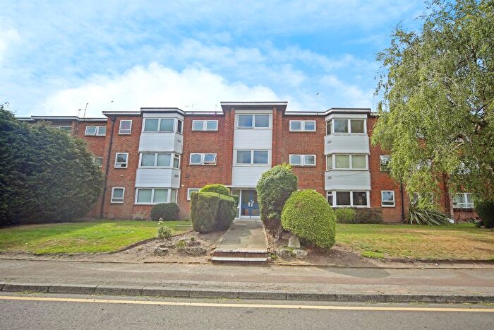 1 Bedroom Flat For Sale In Lode Lane, Solihull, B92