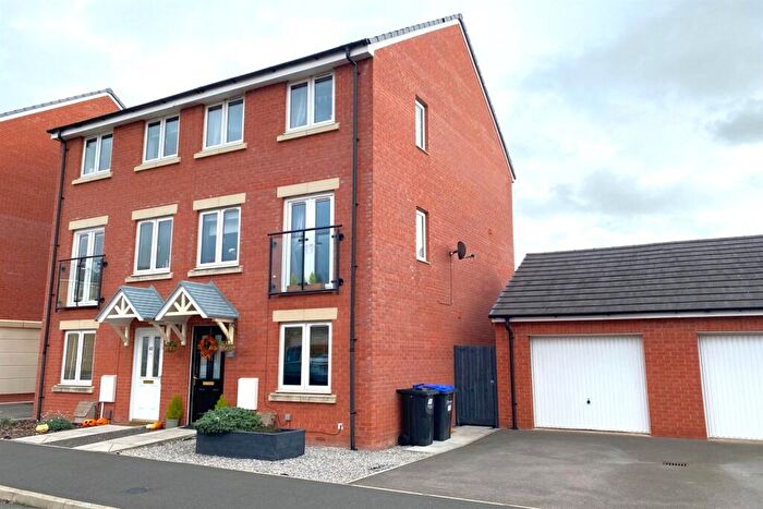 3 Bedroom Town House For Sale In Mascroft Road, BA14