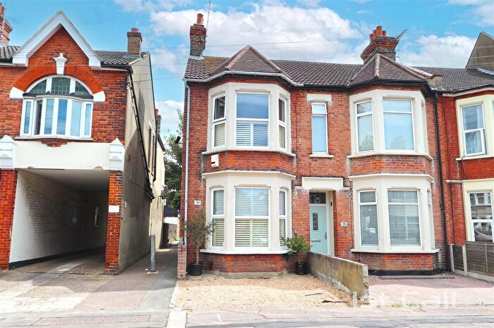2 Bedroom End Of Terrace House To Rent In Christchurch Road, Southend-On-Sea, SS2